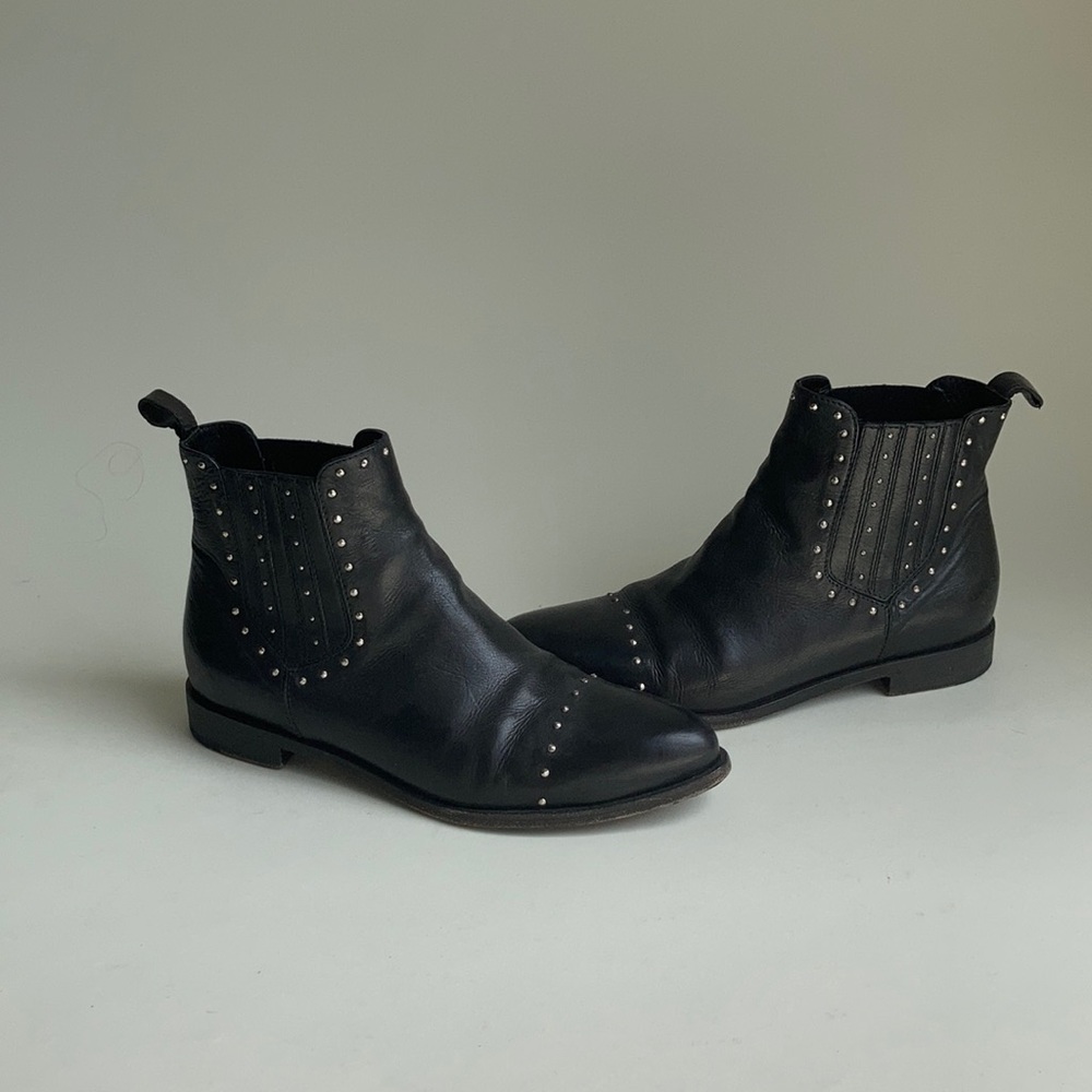 M Gemí Black Booties